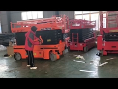 ইলেকট্রিক ড্রাইভ 12 মিটার স্বচালিত কাঁচি লিফট 2.27m X 1.12m প্ল্যাটফর্ম আকারের সাথে